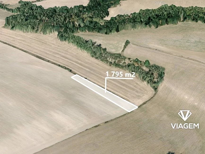 Prodej pole 1795 m²